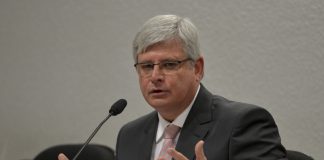 Fiscalía de Brasil pide 83 investigaciones por corrupción contra políticos