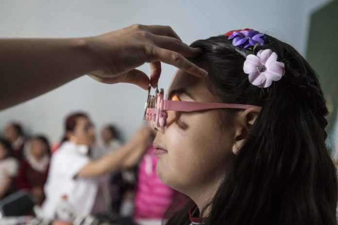 Guadalajara lentes niñas niños escuelas primarias