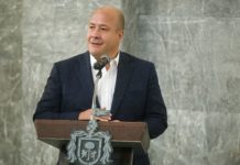 Enrique Alfaro presenta iniciativa para nueva constitución local