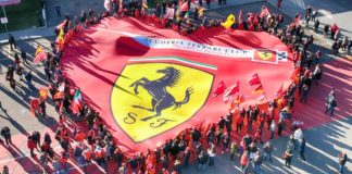 Ferrari felicita Schumacher exposición