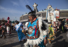 Fieles peregrinos Virgen de Guadalupe