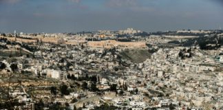Trump devela su plan de paz, alabado por Israel pero rechazado por los palestinos
