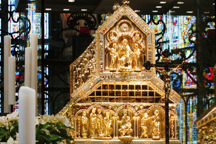 Relicario de los Reyes Magos en catedral de Colonia