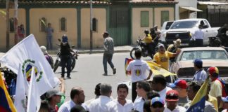 Maduro Nicolás responsabiliza asesinarlo intentaron dice Guaidó