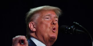 Un Trump absuelto dice que sufrió "terrible calvario" por su juicio político