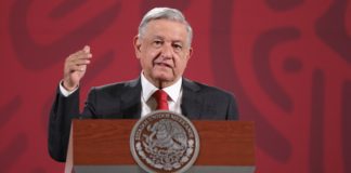 López Obrador anuncia al tercer encargado de aduanas de su sexenio