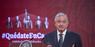 López Obrador dice que México "ha podido evitar un desbordamiento" sanitario