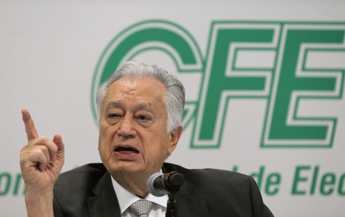 Industriales mexicanos acusan de mentir a la Comisión Federal de Electricidad