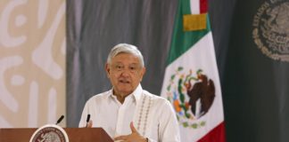 López Obrador dice que México necesita regresar "poco a poco" a la normalidad