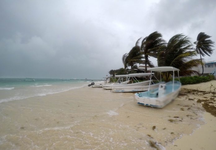 La tormenta Cristóbal avanza en el Golfo de México para tocar tierra en Luisiana