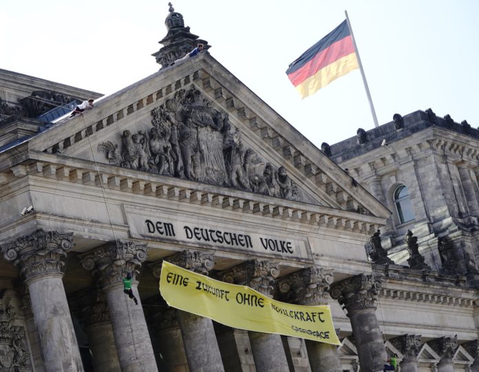 Parlamento alemán aprueba ley para salida del carbón