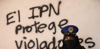 Feministas toman plantel del Instituto Politécnico Nacional de México
