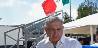 López Obrador dice que con la vacuna "ya se ve la luz al final del túnel"