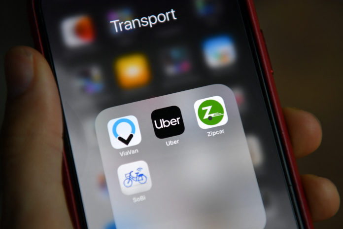 Uber concede a sus conductores británicos el estatuto de trabajador, una primicia mundial