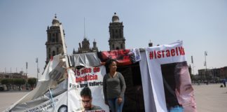 Israel Vallarta espera ser liberado en México a 15 años del montaje policial