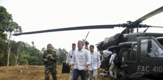 Duque denuncia ataque contra helicóptero en el que viajaba cerca de frontera colombo-venezolana