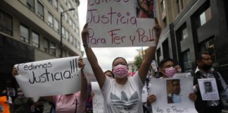Protestan en Ciudad de México clamando justicia por dos jóvenes atropelladas