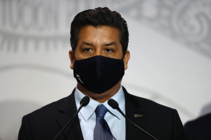 Denuncian a primo de gobernador mexicano investigado por lavado de dinero