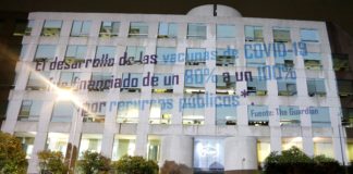 Protestan ante las oficinas de Pfizer en México para que libere patentes