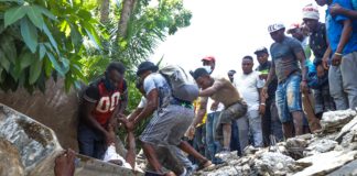México envía víveres e insumos médicos a Haití por el terremoto