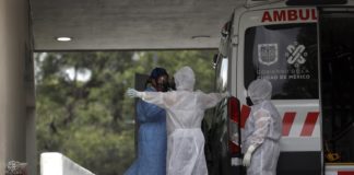 México reporta otras 835 muertes