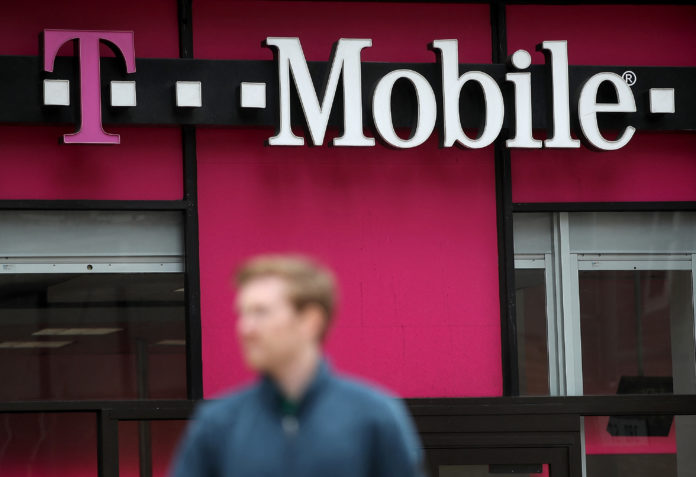 Hackeo de datos de T-Mobile afecta a 7,8 millones de clientes de EEUU