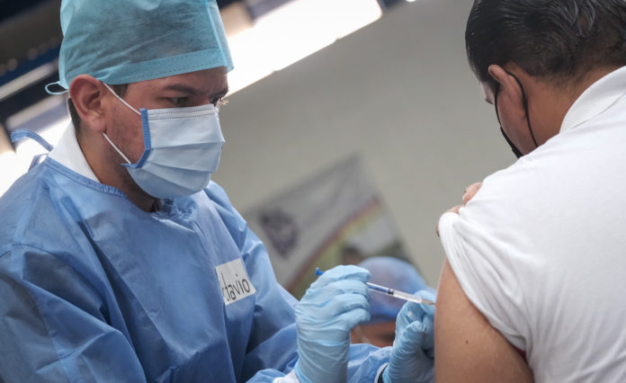 Jalisco debe acelerar la vacunación anticovid