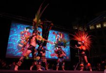 Miami-Dade, celebró su segunda edición del evento "Día de Muertos, con música, baile y persona disfrazadas.