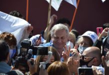 El candidato ultraderechista José Antonio Kast se convirtió en favorito para ganar las presidenciales chilenas