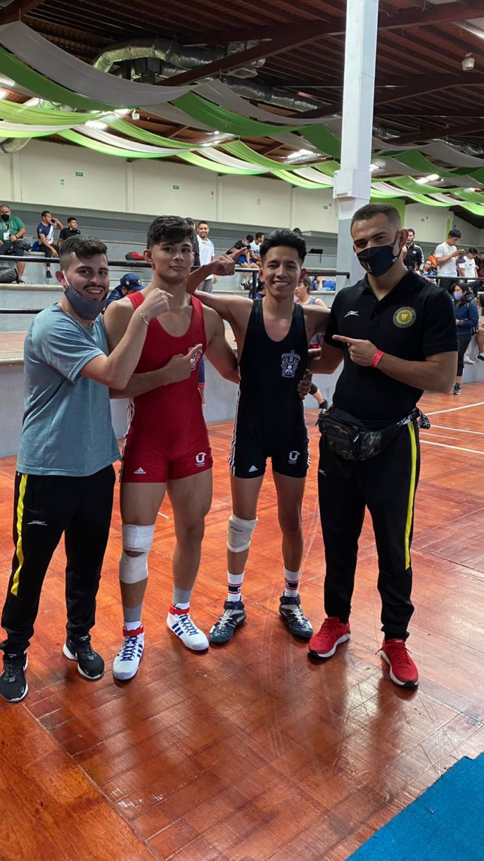 Los deportistas de la Universidad de Guadalajara lograron cinco medallas de oro en la primera jornada de la disciplina de Luchas Asociada