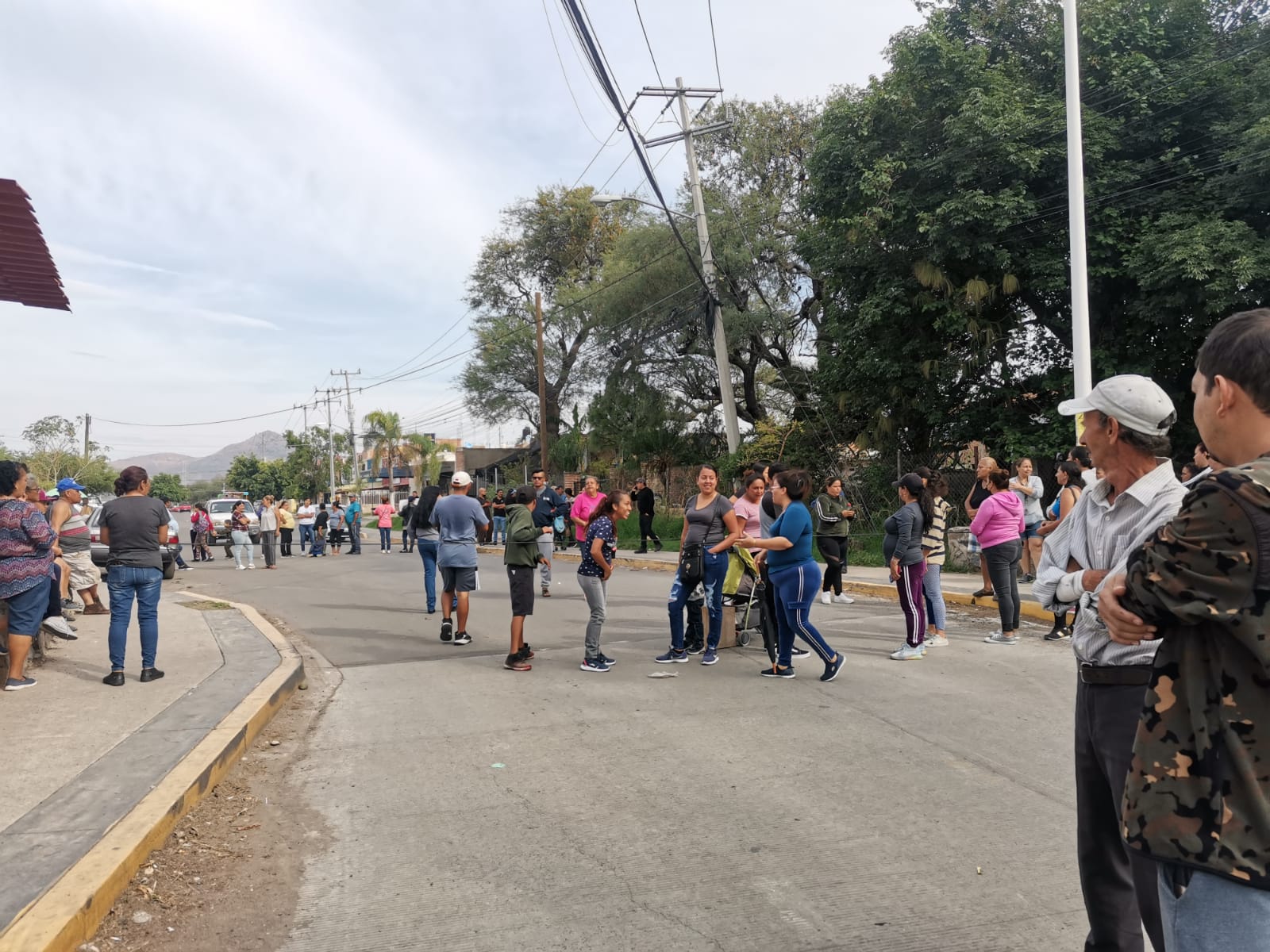 Se manifiestan en Tlajomulco por falta de agua